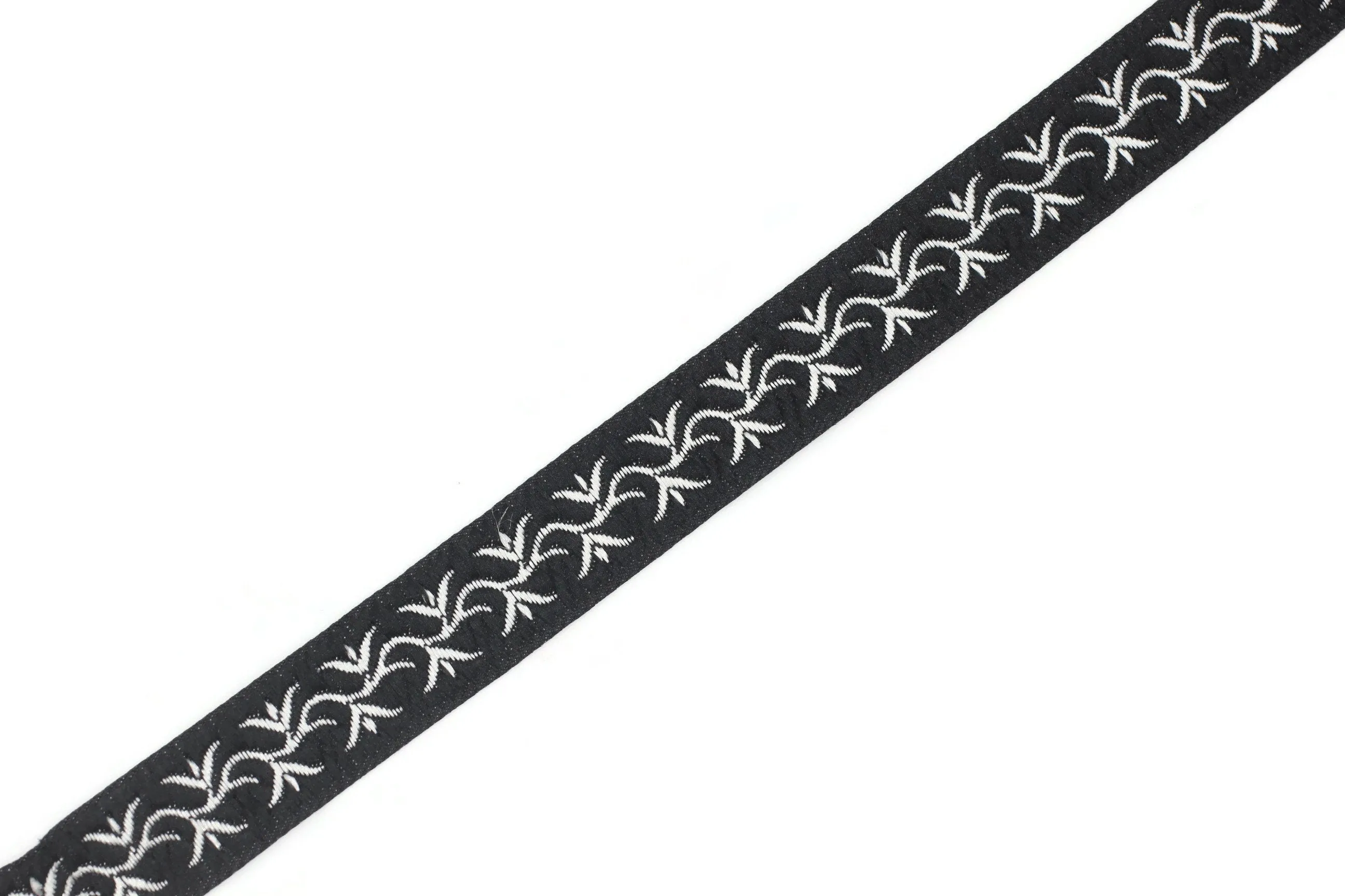 16 mm Black/Silver ivy Jacquard ribbon, (0.62 inches), trim by the yard, Embroidered ribbon, Sewing trim, Scroll Jacquard trim, 16073