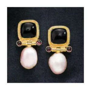 Arnsworth Castle Onyx, Pearl and Garnet Earrings