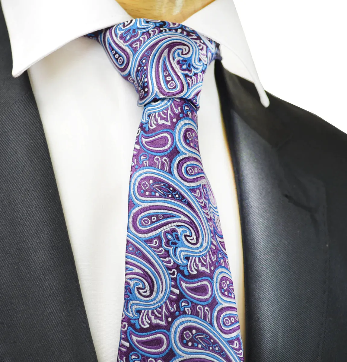 Extraordinary Deep Purple Paisley Design Tie